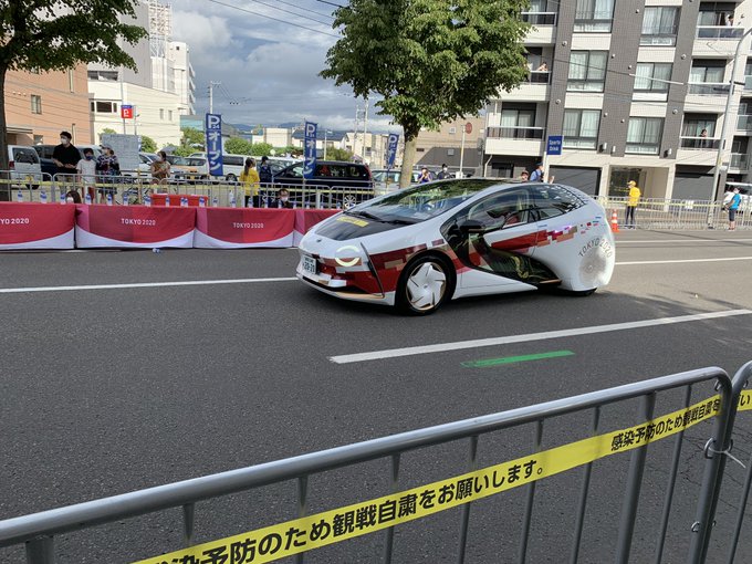 【東京五輪】マラソンの伴走車ってどこのメーカーなの？未来の車がカッコいい！